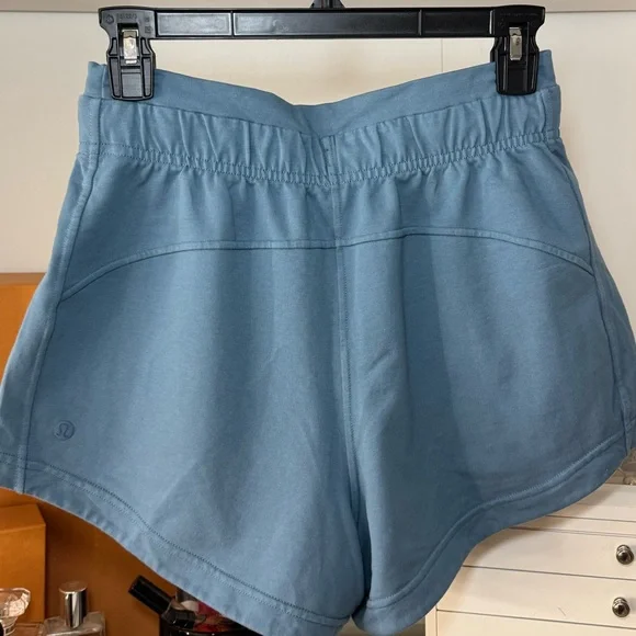 Lululemon Inner Glow High-Rise Short 3” - Picture 4 of 6